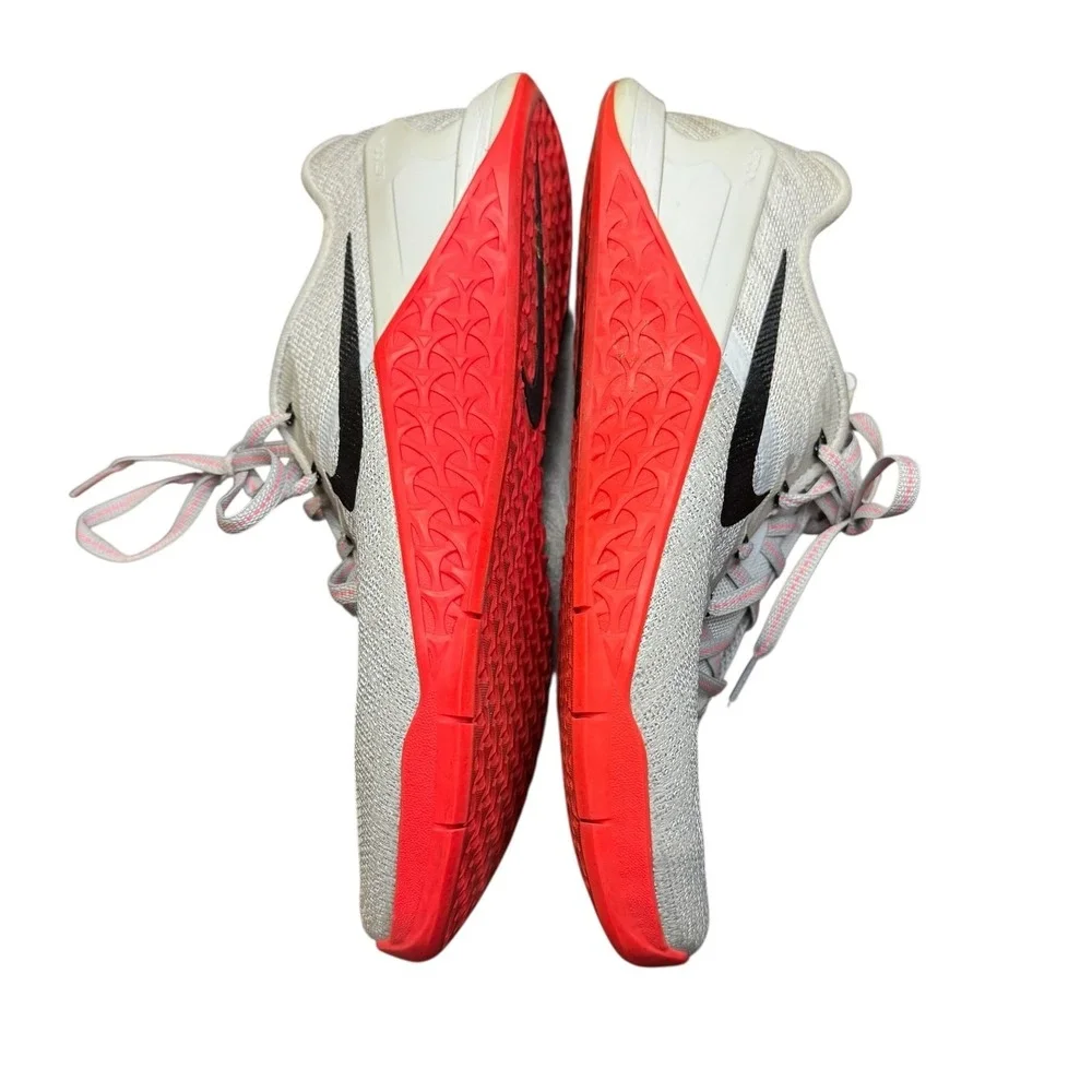 Nike Metcon 3 Shoes Womens Size 8.5 Gray Red‎ Training Sneakers 849807-008